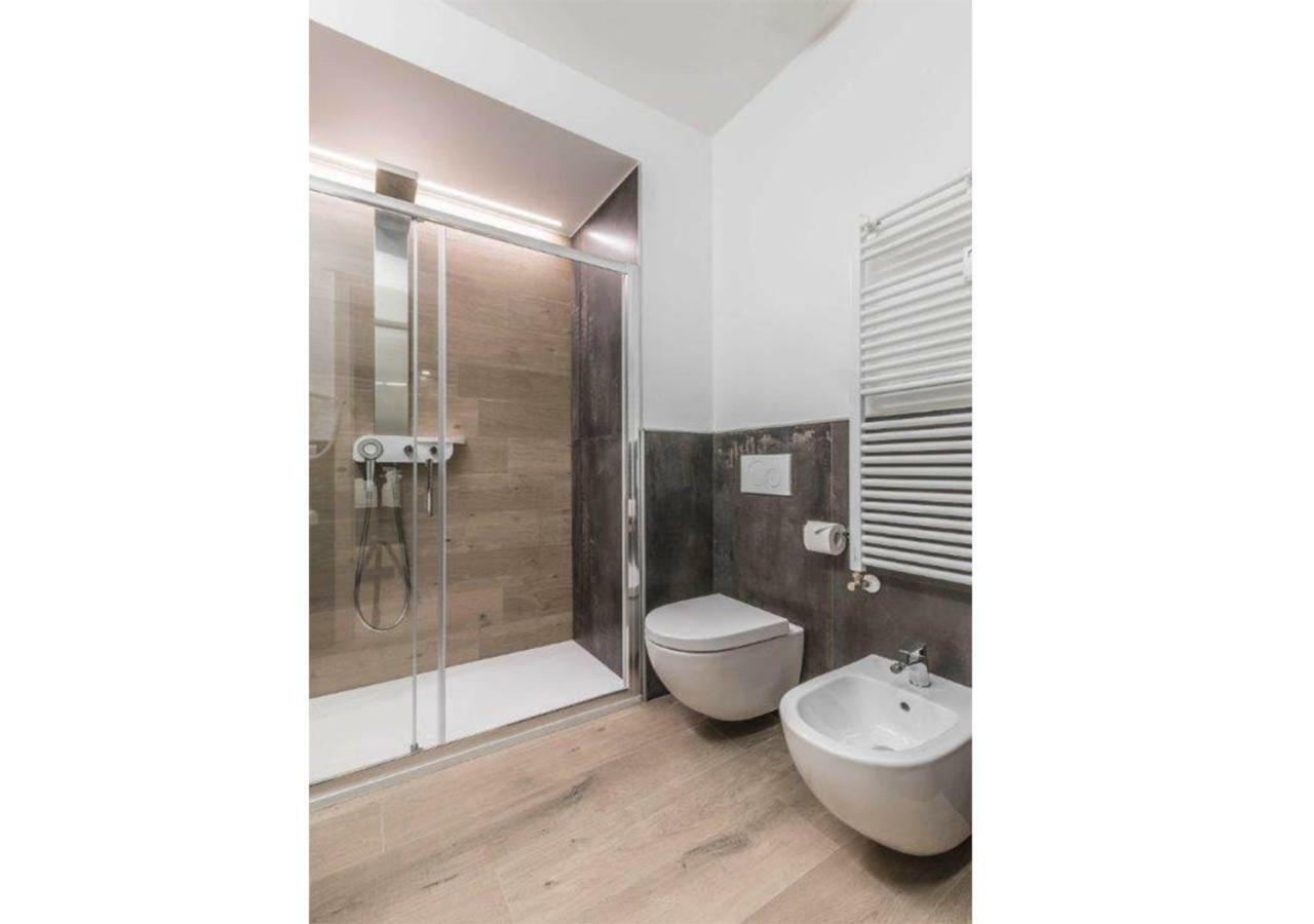 Astoria Deluxe Rooms Bologna Esterno foto